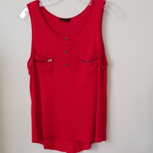 Red Sleeveless Top - Picture 1 of 5